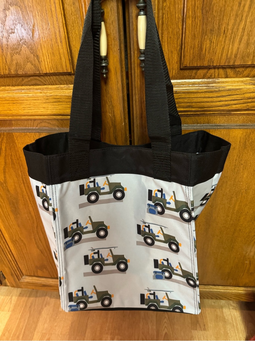 Thirtyone essential storage tote 14 1/2 x 12 x 9 adorable off roadin pattern new